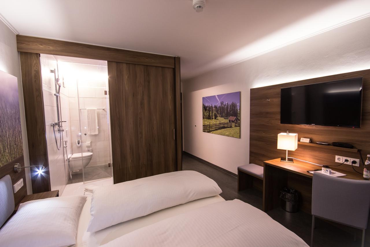 Hotel7Continents Neutraubling Eksteriør billede