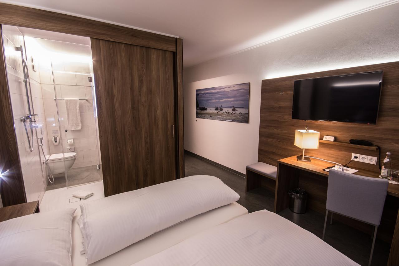 Hotel7Continents Neutraubling Eksteriør billede